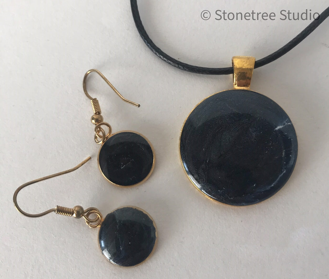 Necklace and earrings midnight blue